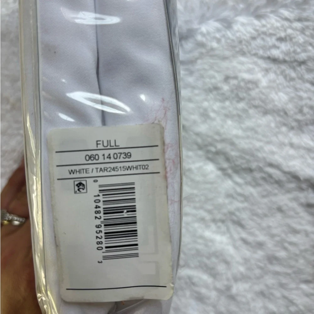 Full Magic Skirt The Easiest Bedskirt Tailored 15in Drop Length Split Corner